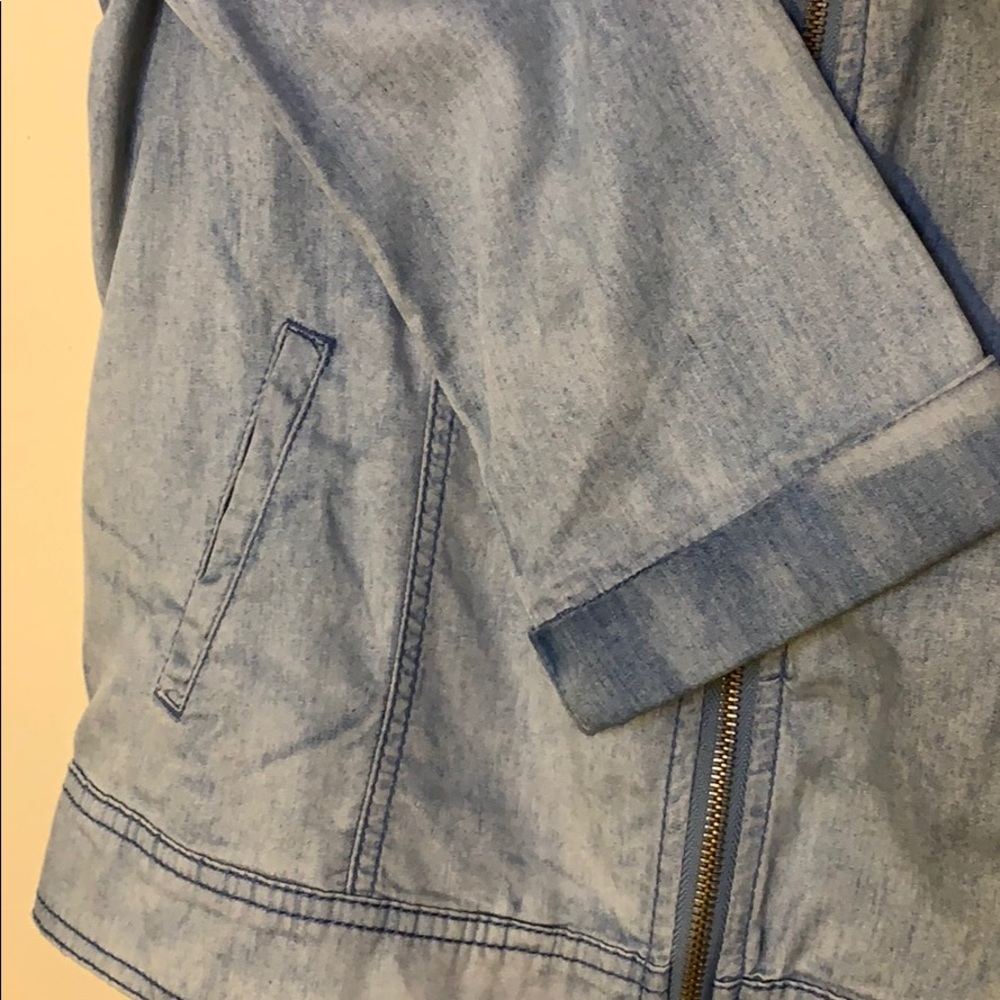 Jacket - Picture 5 of 6